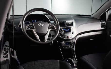 Hyundai Solaris II рестайлинг, 2015 год, 1 129 000 рублей, 6 фотография