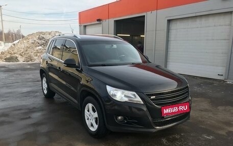 Volkswagen Tiguan I, 2010 год, 850 000 рублей, 1 фотография