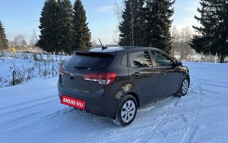 KIA Rio III рестайлинг, 2017 год, 990 000 рублей, 2 фотография