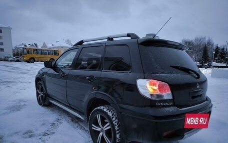 Mitsubishi Outlander III рестайлинг 3, 2007 год, 630 000 рублей, 3 фотография