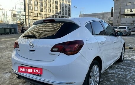 Opel Astra J, 2014 год, 1 250 000 рублей, 6 фотография