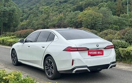 BMW 5 серия, 2024 год, 9 200 000 рублей, 5 фотография