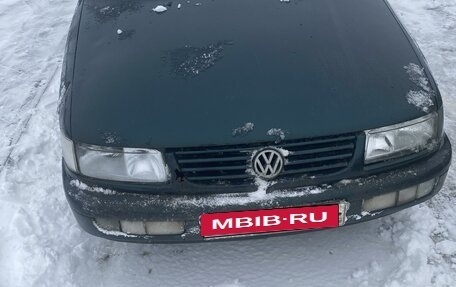 Volkswagen Passat B4, 1995 год, 150 000 рублей, 1 фотография