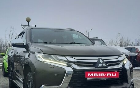 Mitsubishi Pajero Sport III рестайлинг, 2017 год, 2 800 000 рублей, 9 фотография