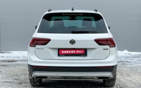 Volkswagen Tiguan II, 2019 год, 2 715 000 рублей, 4 фотография