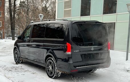 Mercedes-Benz V-Класс, 2024 год, 15 800 000 рублей, 5 фотография