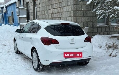 Opel Astra J, 2012 год, 780 000 рублей, 4 фотография