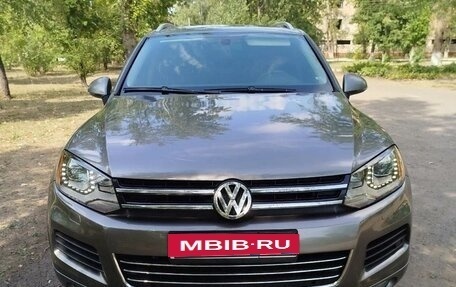 Volkswagen Touareg III, 2013 год, 1 850 000 рублей, 2 фотография