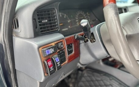 Toyota Land Cruiser 80 рестайлинг, 1995 год, 1 590 000 рублей, 13 фотография