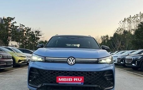 Volkswagen Tiguan, 2024 год, 5 380 000 рублей, 4 фотография