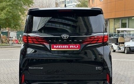 Toyota Alphard, 2024 год, 17 200 000 рублей, 8 фотография