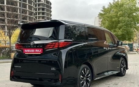 Toyota Alphard, 2024 год, 17 200 000 рублей, 7 фотография