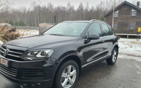 Volkswagen Touareg III, 2012 год, 2 450 000 рублей, 2 фотография