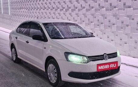 Volkswagen Polo VI (EU Market), 2011 год, 580 000 рублей, 3 фотография