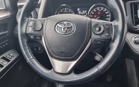 Toyota RAV4, 2018 год, 3 050 000 рублей, 3 фотография