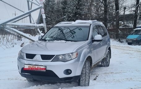 Mitsubishi Outlander III рестайлинг 3, 2007 год, 1 099 000 рублей, 6 фотография