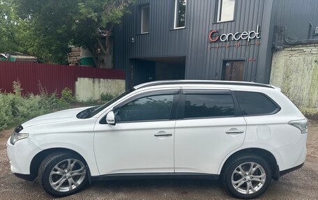 Mitsubishi Outlander III рестайлинг 3, 2013 год, 1 250 000 рублей, 20 фотография