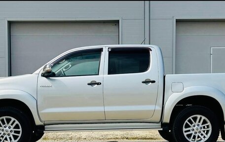 Toyota Hilux VII, 2013 год, 2 700 000 рублей, 2 фотография