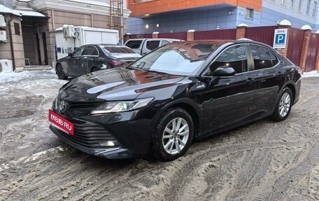 Toyota Camry, 2019 год, 2 550 000 рублей, 2 фотография