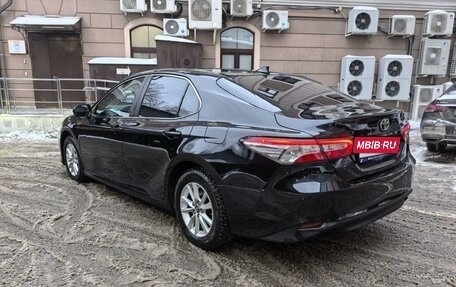 Toyota Camry, 2019 год, 2 550 000 рублей, 4 фотография