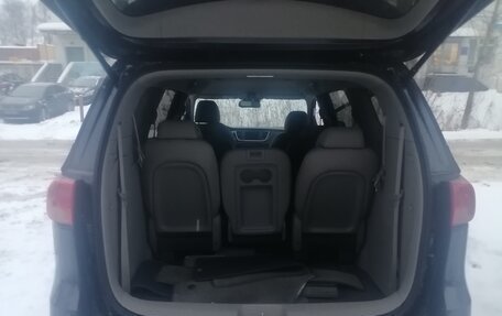 KIA Carnival III, 2017 год, 3 500 000 рублей, 8 фотография