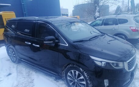 KIA Carnival III, 2017 год, 3 500 000 рублей, 3 фотография