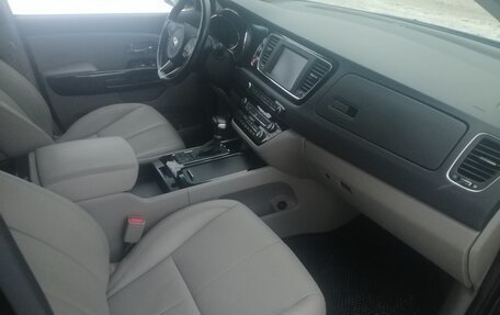 KIA Carnival III, 2017 год, 3 500 000 рублей, 11 фотография