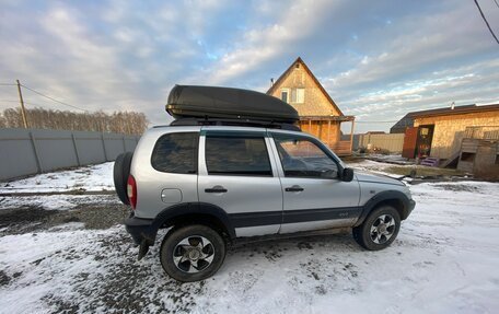 Chevrolet Niva I рестайлинг, 2003 год, 300 000 рублей, 4 фотография