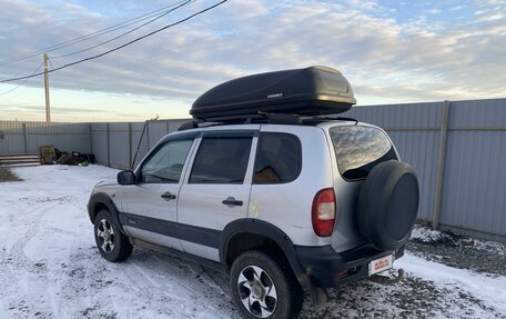 Chevrolet Niva I рестайлинг, 2003 год, 300 000 рублей, 5 фотография