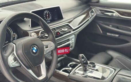 BMW 7 серия, 2015 год, 2 950 000 рублей, 12 фотография