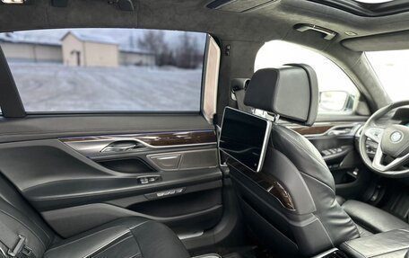 BMW 7 серия, 2015 год, 2 950 000 рублей, 24 фотография