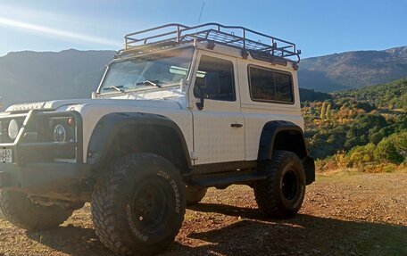 Land Rover Defender I, 1993 год, 2 200 000 рублей, 14 фотография