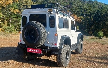 Land Rover Defender I, 1993 год, 2 200 000 рублей, 12 фотография