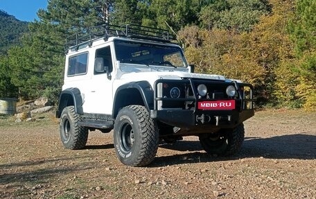 Land Rover Defender I, 1993 год, 2 200 000 рублей, 30 фотография