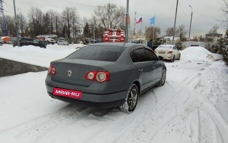 Volkswagen Passat B6, 2005 год, 700 000 рублей, 7 фотография