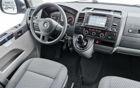 Volkswagen Caravelle T5, 2011 год, 1 939 000 рублей, 15 фотография