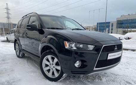 Mitsubishi Outlander III рестайлинг 3, 2012 год, 1 295 000 рублей, 3 фотография