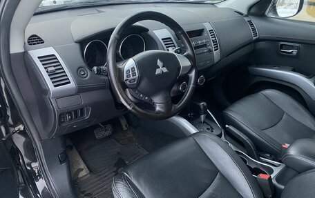 Mitsubishi Outlander III рестайлинг 3, 2012 год, 1 295 000 рублей, 8 фотография