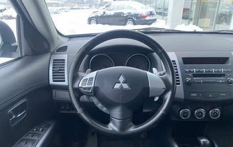 Mitsubishi Outlander III рестайлинг 3, 2012 год, 1 295 000 рублей, 14 фотография