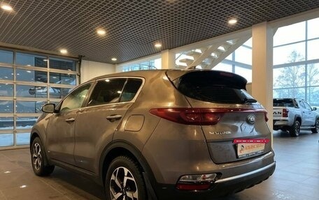 KIA Sportage IV рестайлинг, 2020 год, 2 350 000 рублей, 5 фотография