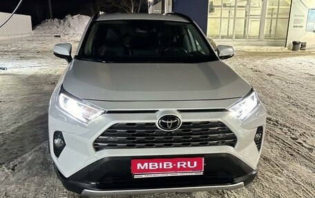 Toyota RAV4, 2020 год, 4 000 000 рублей, 6 фотография