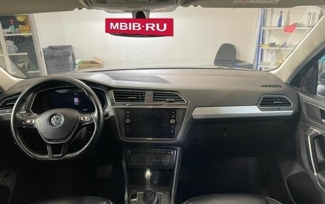 Volkswagen Tiguan II, 2017 год, 2 544 000 рублей, 3 фотография