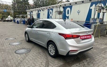 Hyundai Solaris II рестайлинг, 2017 год, 1 200 000 рублей, 7 фотография