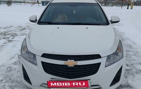 Chevrolet Cruze II, 2013 год, 650 000 рублей, 2 фотография