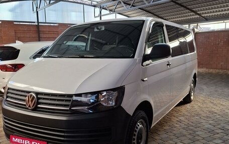 Volkswagen Transporter T6 рестайлинг, 2019 год, 3 800 000 рублей, 11 фотография