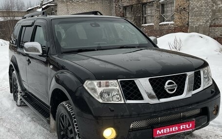 Nissan Pathfinder, 2005 год, 845 000 рублей, 1 фотография