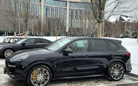 Porsche Cayenne III, 2015 год, 9 800 000 рублей, 2 фотография