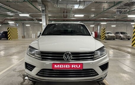 Volkswagen Touareg III, 2015 год, 3 000 000 рублей, 2 фотография