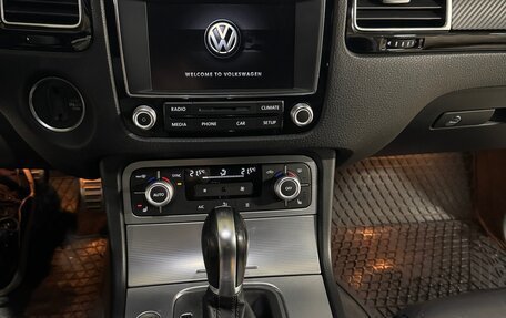 Volkswagen Touareg III, 2015 год, 3 000 000 рублей, 19 фотография