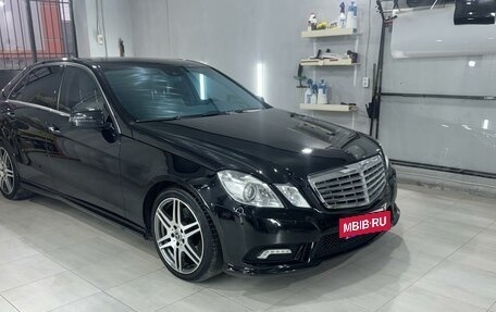 Mercedes-Benz E-Класс, 2011 год, 1 600 000 рублей, 2 фотография